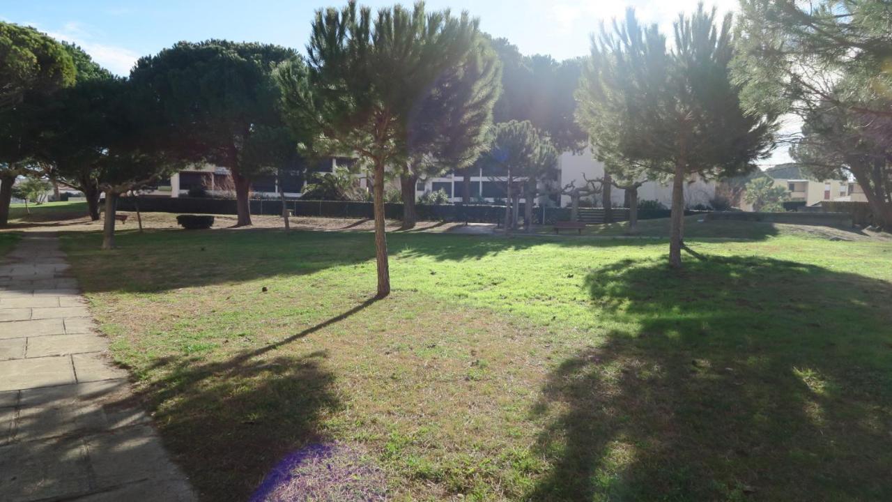 Sol-Y-Days Los Amigos, Studio 4 Couchages En Rez-De-Jardin, Avec Grande Terrasse Et Parking, A 250M De La Plage Le Grau-du-Roi Bagian luar foto