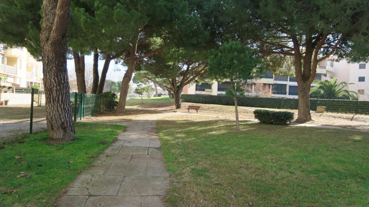 Sol-Y-Days Los Amigos, Studio 4 Couchages En Rez-De-Jardin, Avec Grande Terrasse Et Parking, A 250M De La Plage Le Grau-du-Roi Bagian luar foto