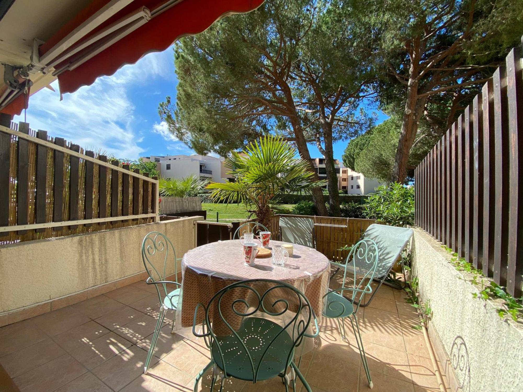 Sol-Y-Days Los Amigos, Studio 4 Couchages En Rez-De-Jardin, Avec Grande Terrasse Et Parking, A 250M De La Plage Le Grau-du-Roi Bagian luar foto