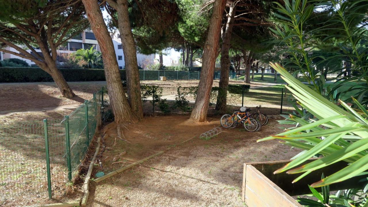 Sol-Y-Days Los Amigos, Studio 4 Couchages En Rez-De-Jardin, Avec Grande Terrasse Et Parking, A 250M De La Plage Le Grau-du-Roi Bagian luar foto